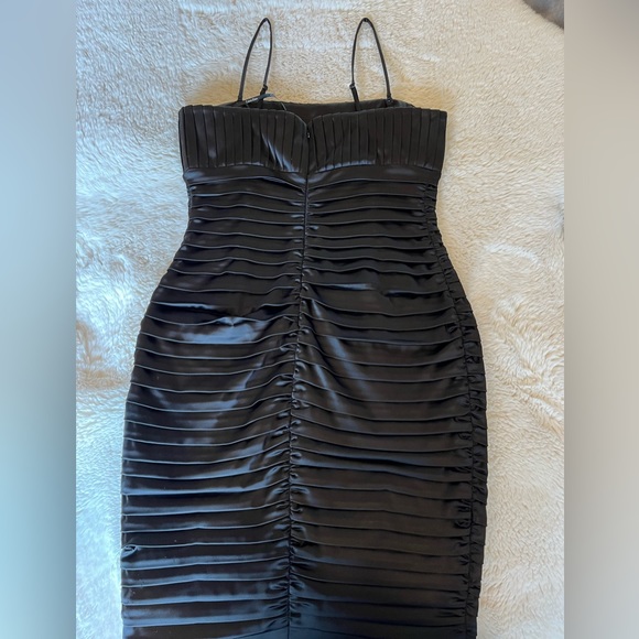 Calvin Klein LBD - Picture 3 of 5